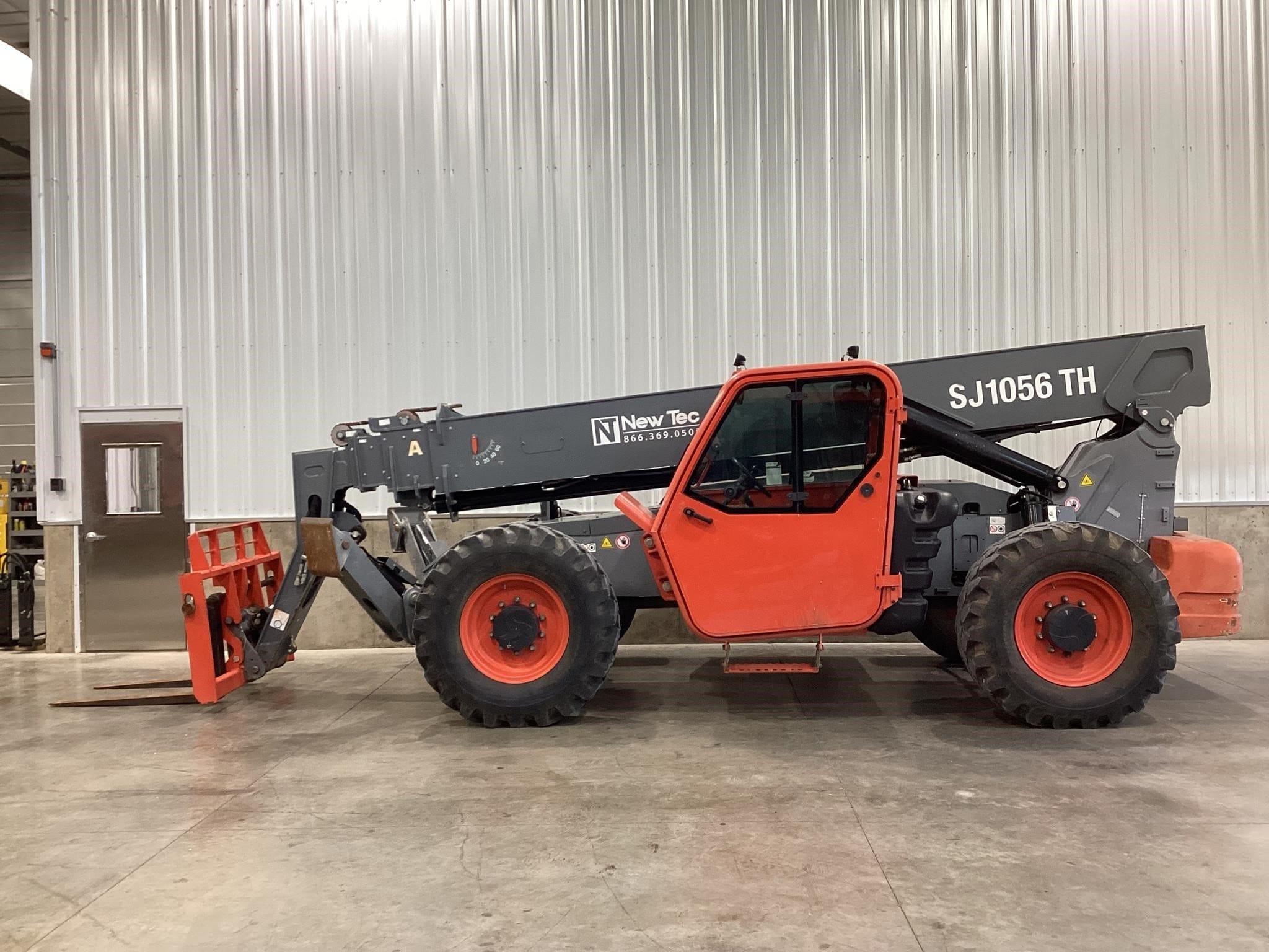 2018 Sky Jack SJ1056 TH Equipment Image0