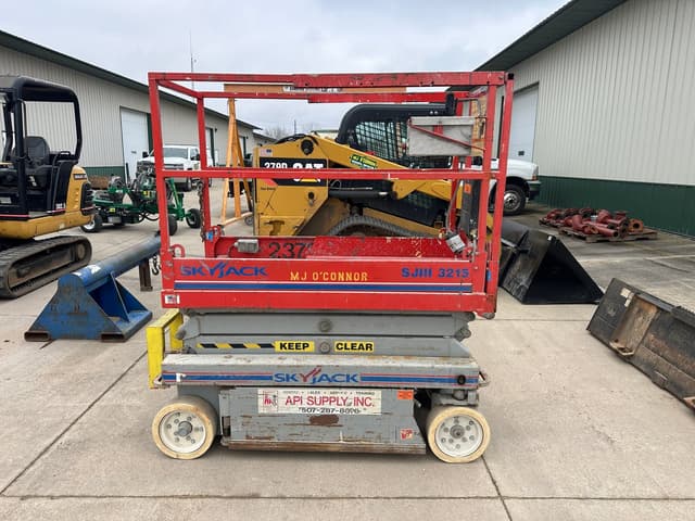 Image of Sky Jack SJ111-3215 equipment image 1
