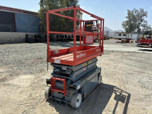 Image of Sky Jack SJIII3219 equipment image 2