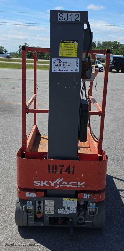 Image of Sky Jack SJ12 equipment image 1