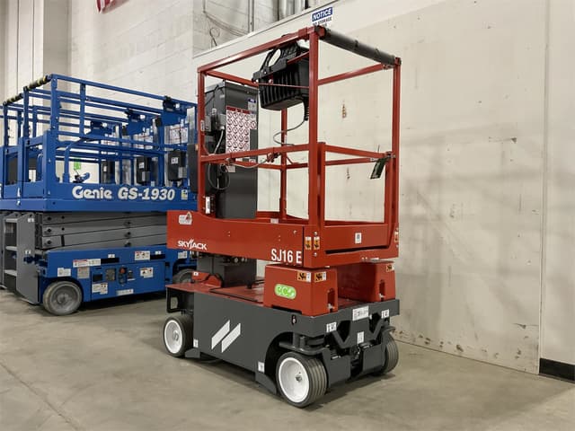 Image of Sky Jack SJ16E equipment image 4