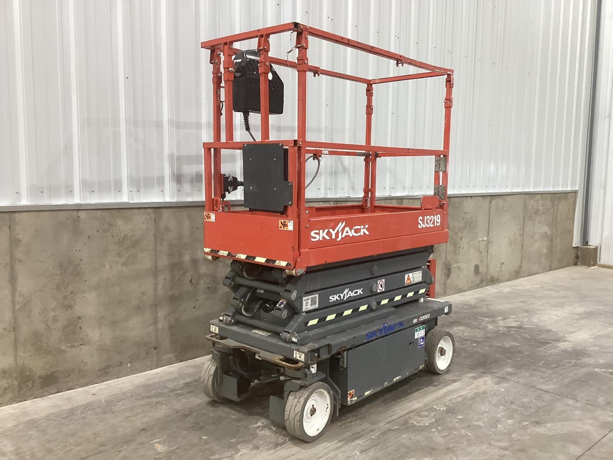 2021 Sky Jack SJ3219 Image