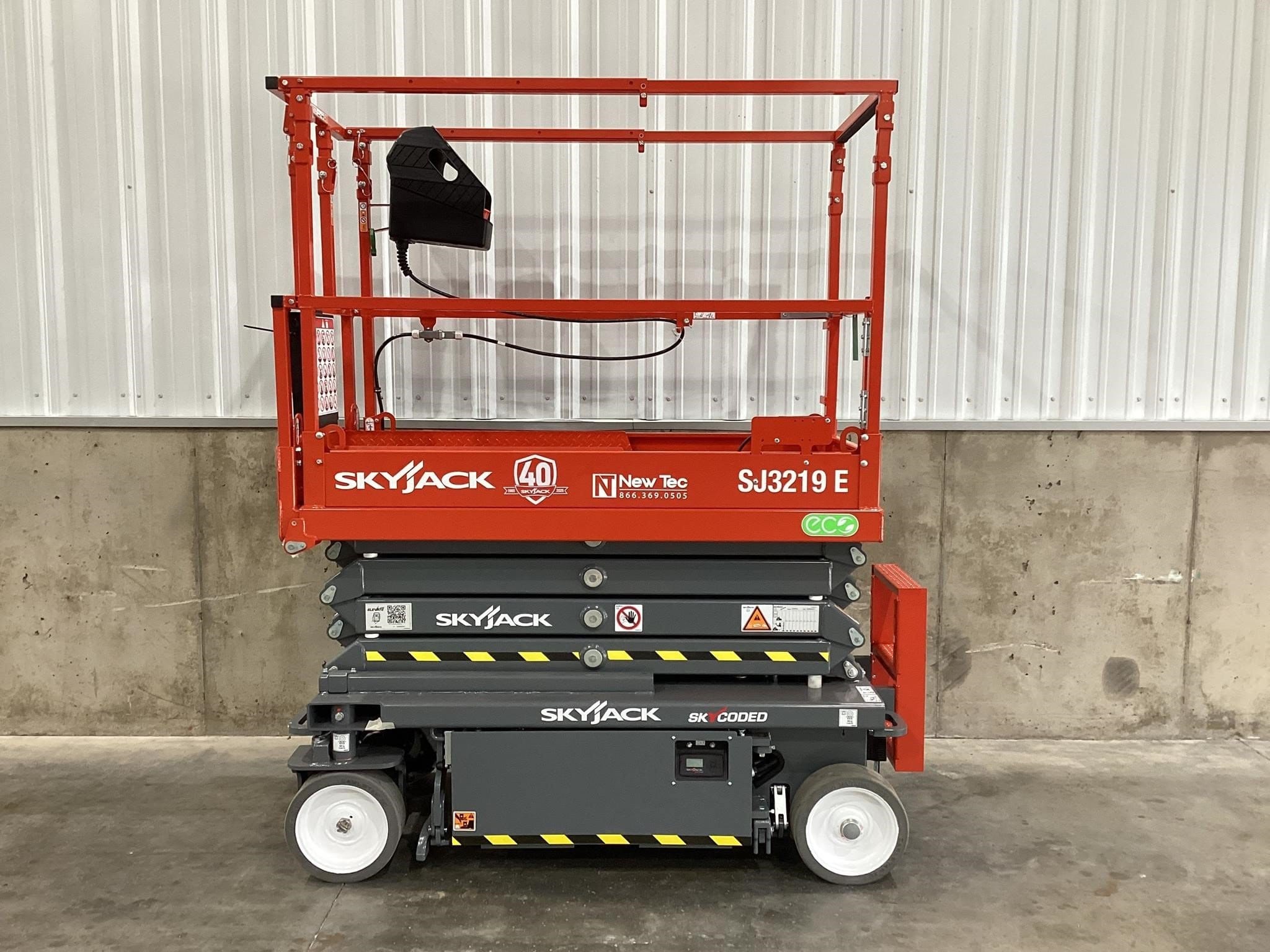 2025 Sky Jack SJ3219E Equipment Image0