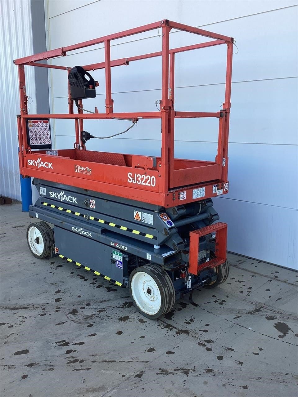 2021 Sky Jack SJ3220 Equipment Image0