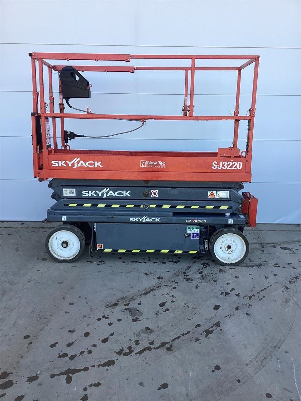 2021 Sky Jack SJ3220 Equipment Image0