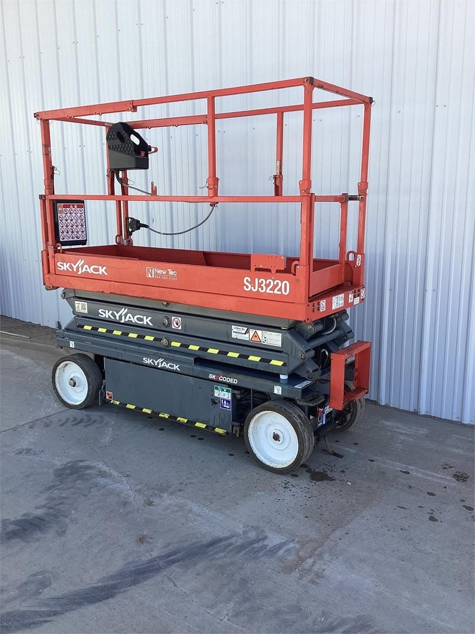 2021 Sky Jack SJ3220 Image