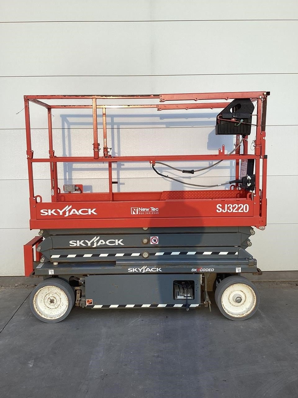 2021 Sky Jack SJ3220 Image