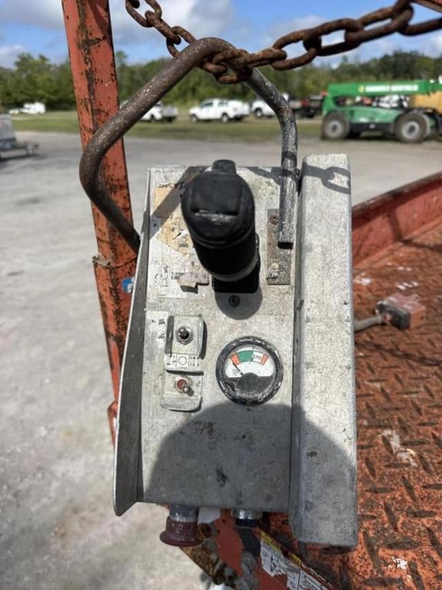 Image of Sky Jack SJ3226 equipment image 4