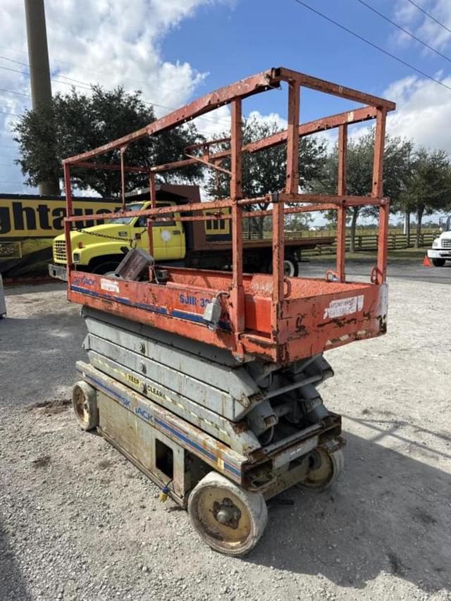 Image of Sky Jack SJ3226 equipment image 3