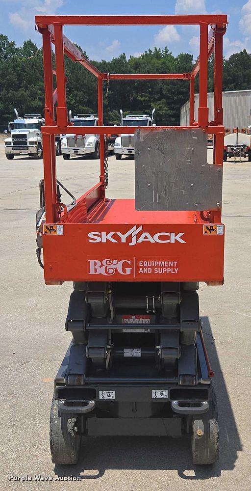 Image of Sky Jack SJ3226 equipment image 1