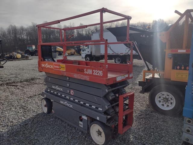 Image of Sky Jack SJ3226 equipment image 1