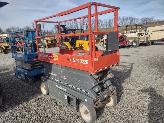 Image of Sky Jack SJ3226 equipment image 3