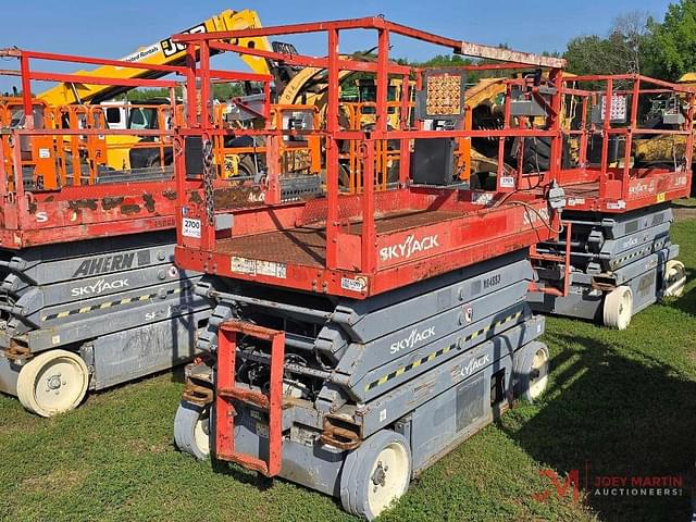 Image of Sky Jack SJ4626 equipment image 1