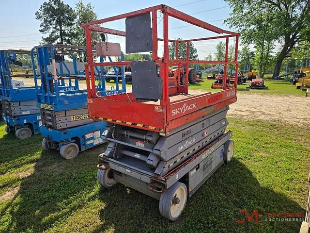 Image of Sky Jack SJ4626 equipment image 3