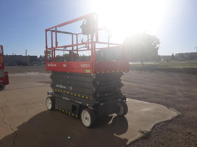 Image of Sky Jack SJ4732E equipment image 3