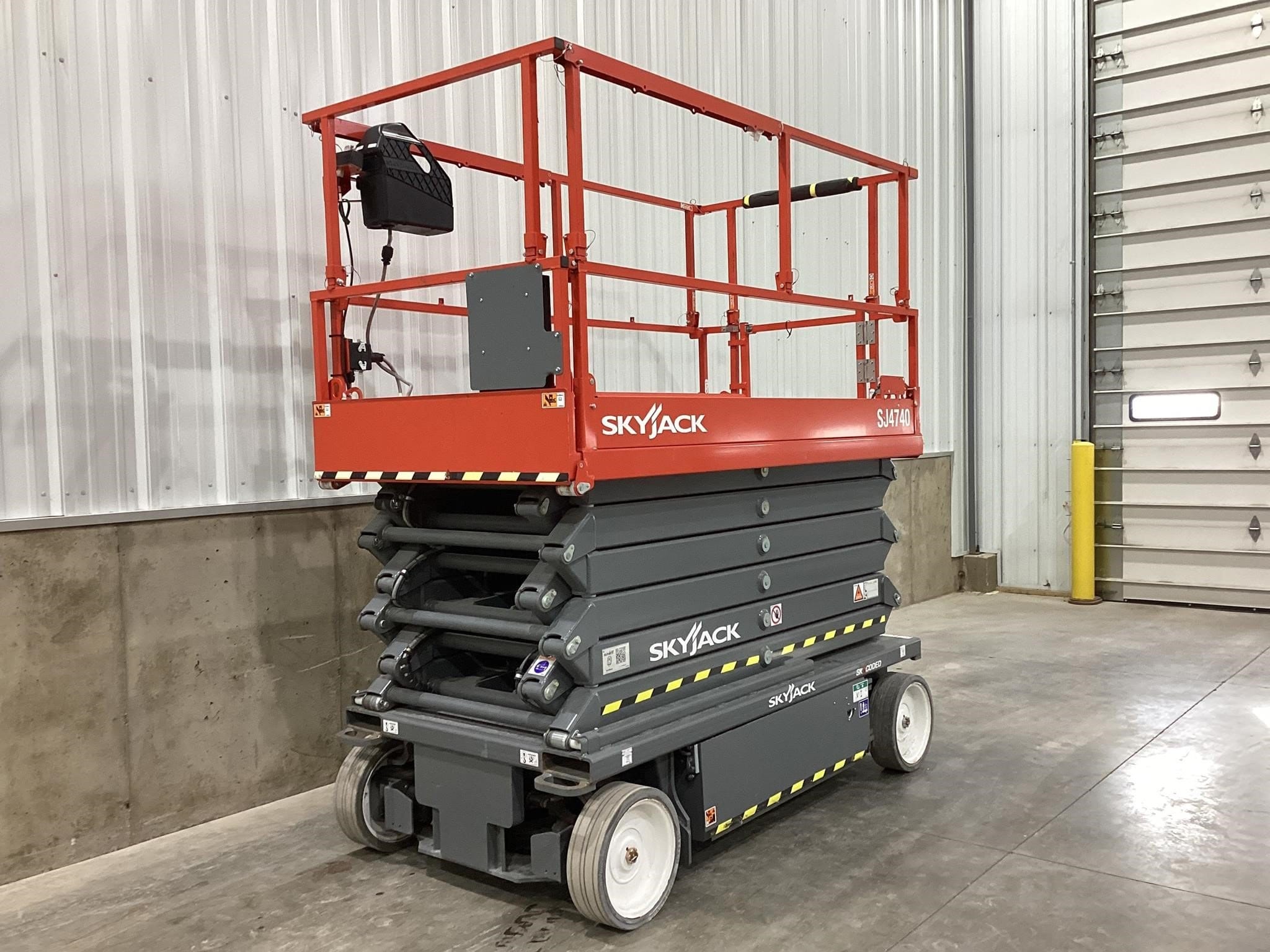 2022 Sky Jack SJ4740 Equipment Image0