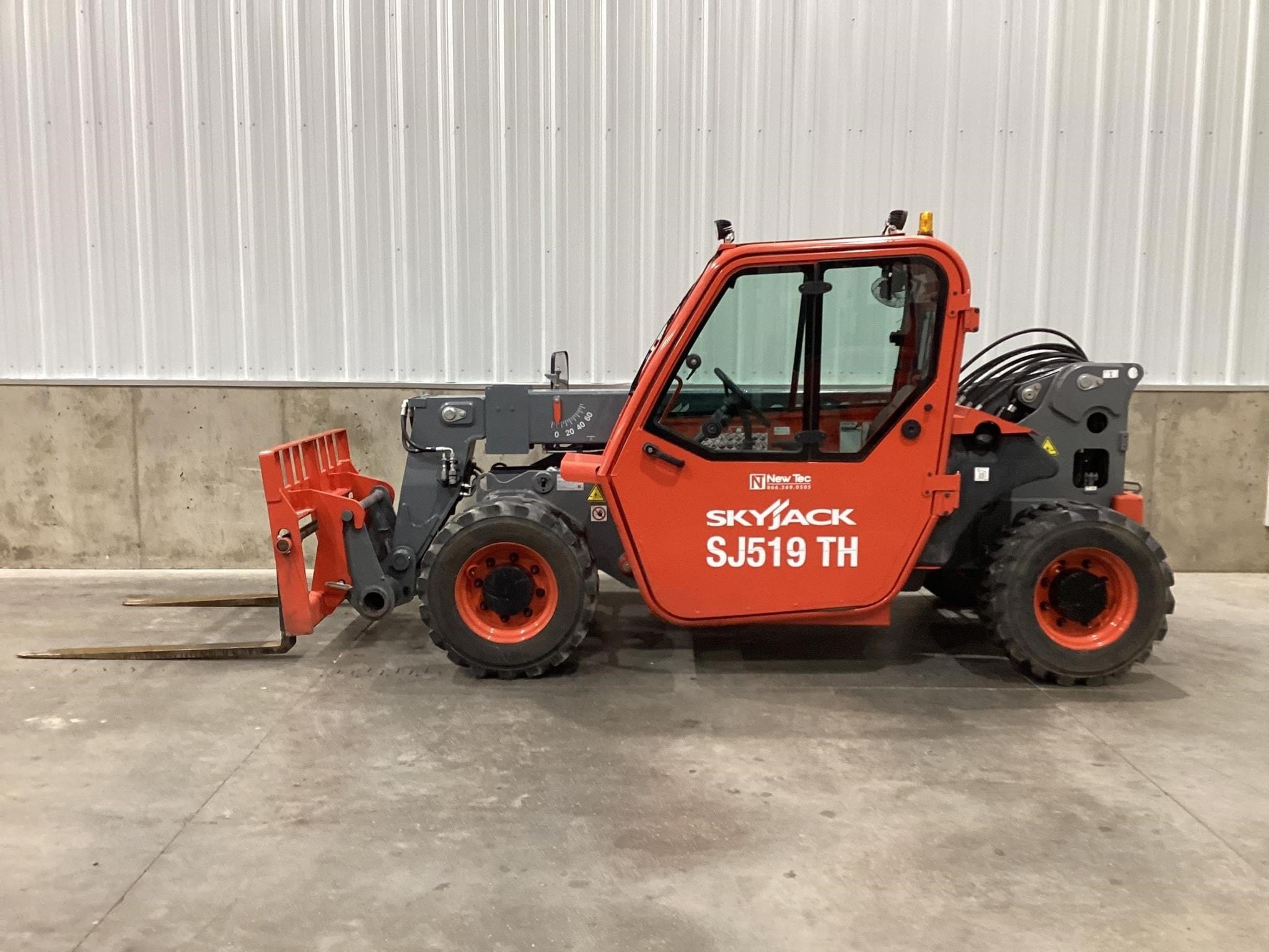 2023 Sky Jack SJ519TH Equipment Image0