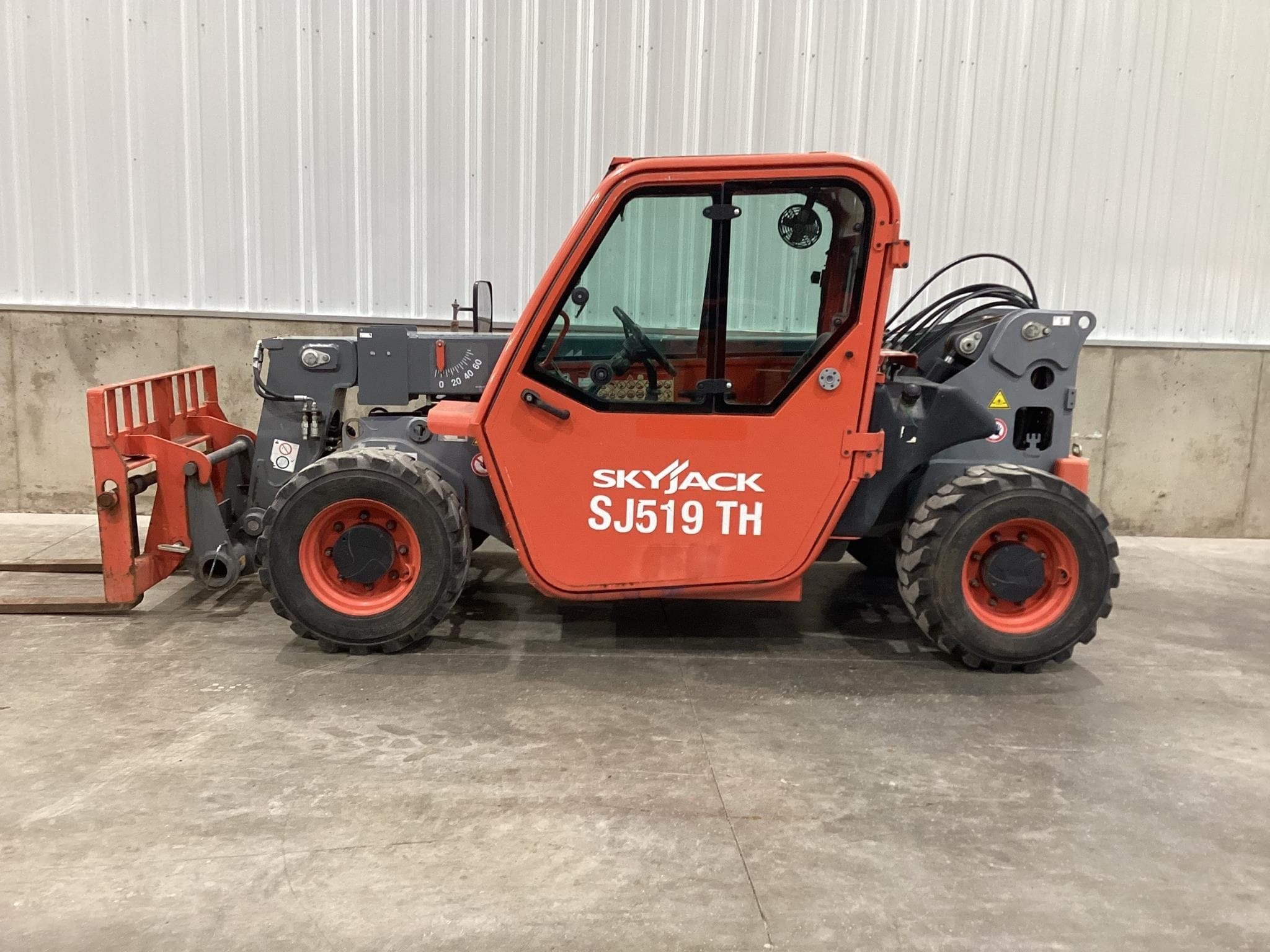 2019 Sky Jack SJ519TH Equipment Image0