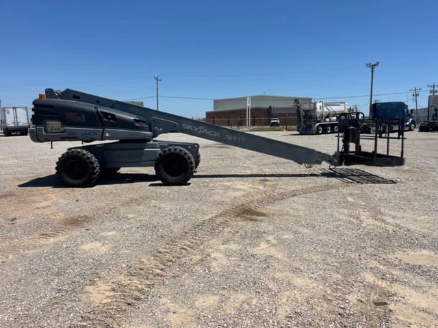 Image of Sky Jack SJ61T equipment image 3