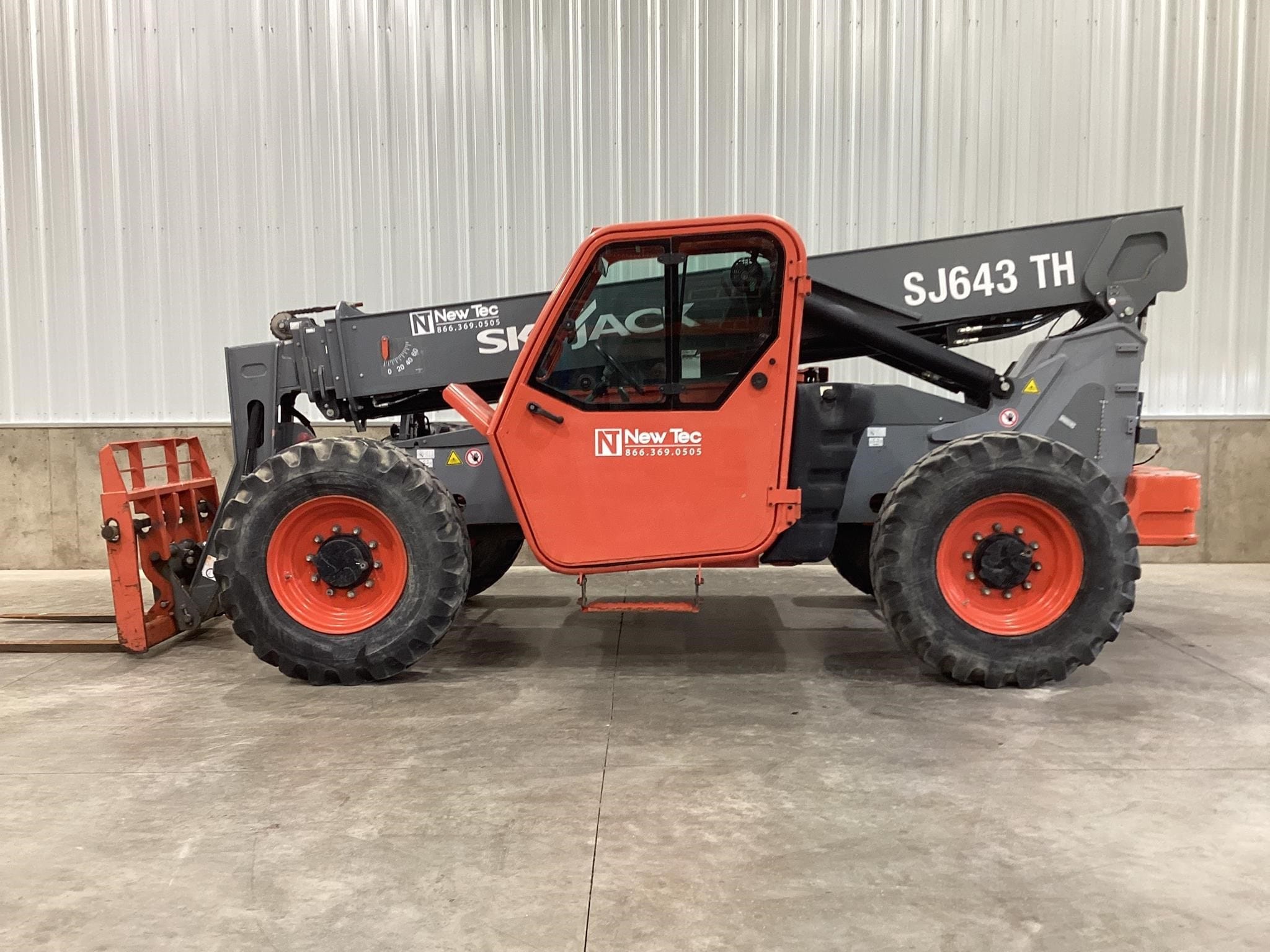 2018 Sky Jack SJ643TH Equipment Image0