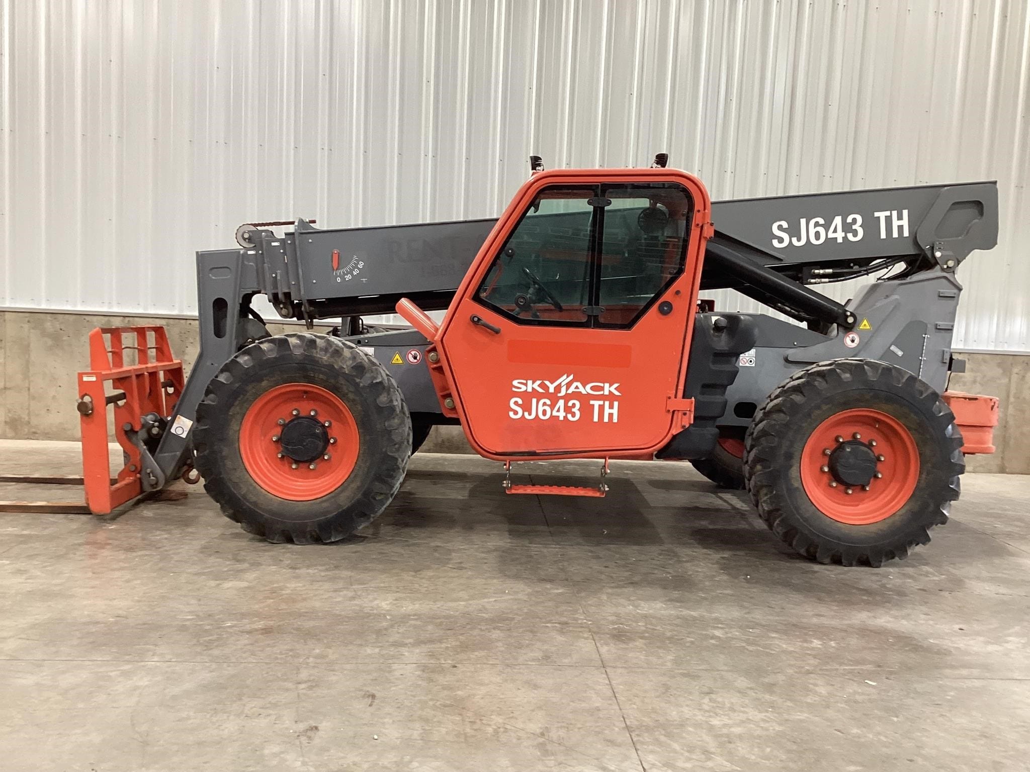 2018 Sky Jack SJ643TH Equipment Image0