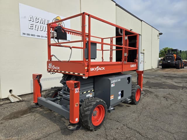 Image of Sky Jack SJ6826RT equipment image 3