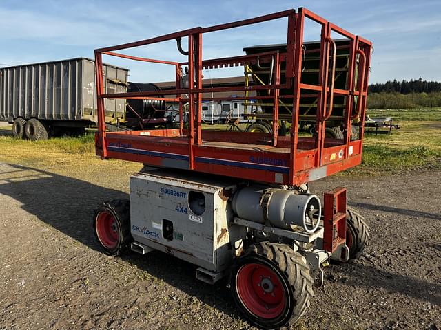 Image of Sky Jack SJ6826RT equipment image 1
