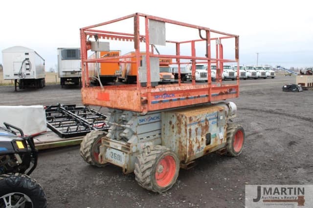 Image of Sky Jack SJ6826RT equipment image 3