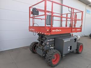 2023 Sky Jack SJ6832RT Image