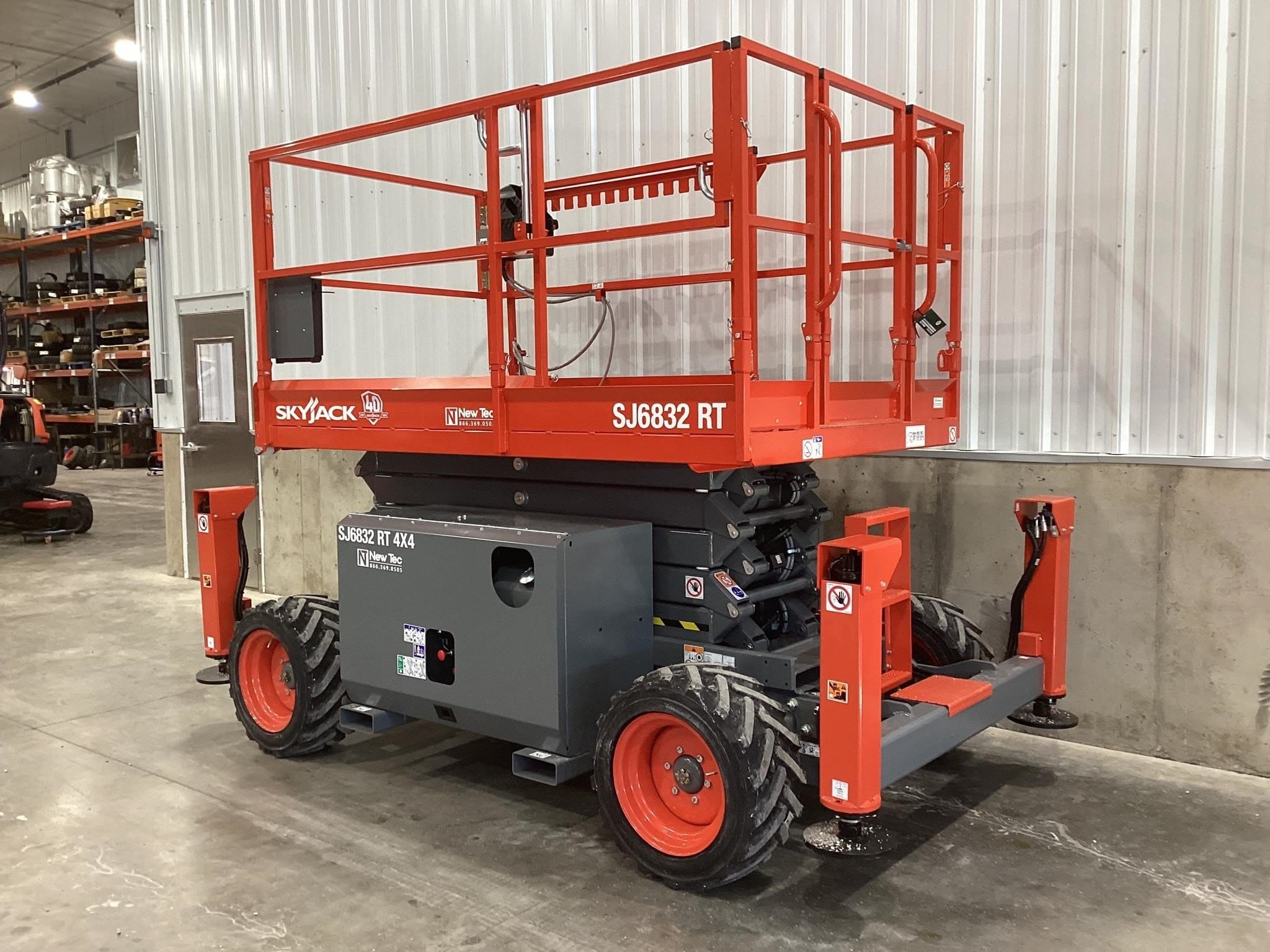 2025 Sky Jack SJ6832RT Equipment Image0