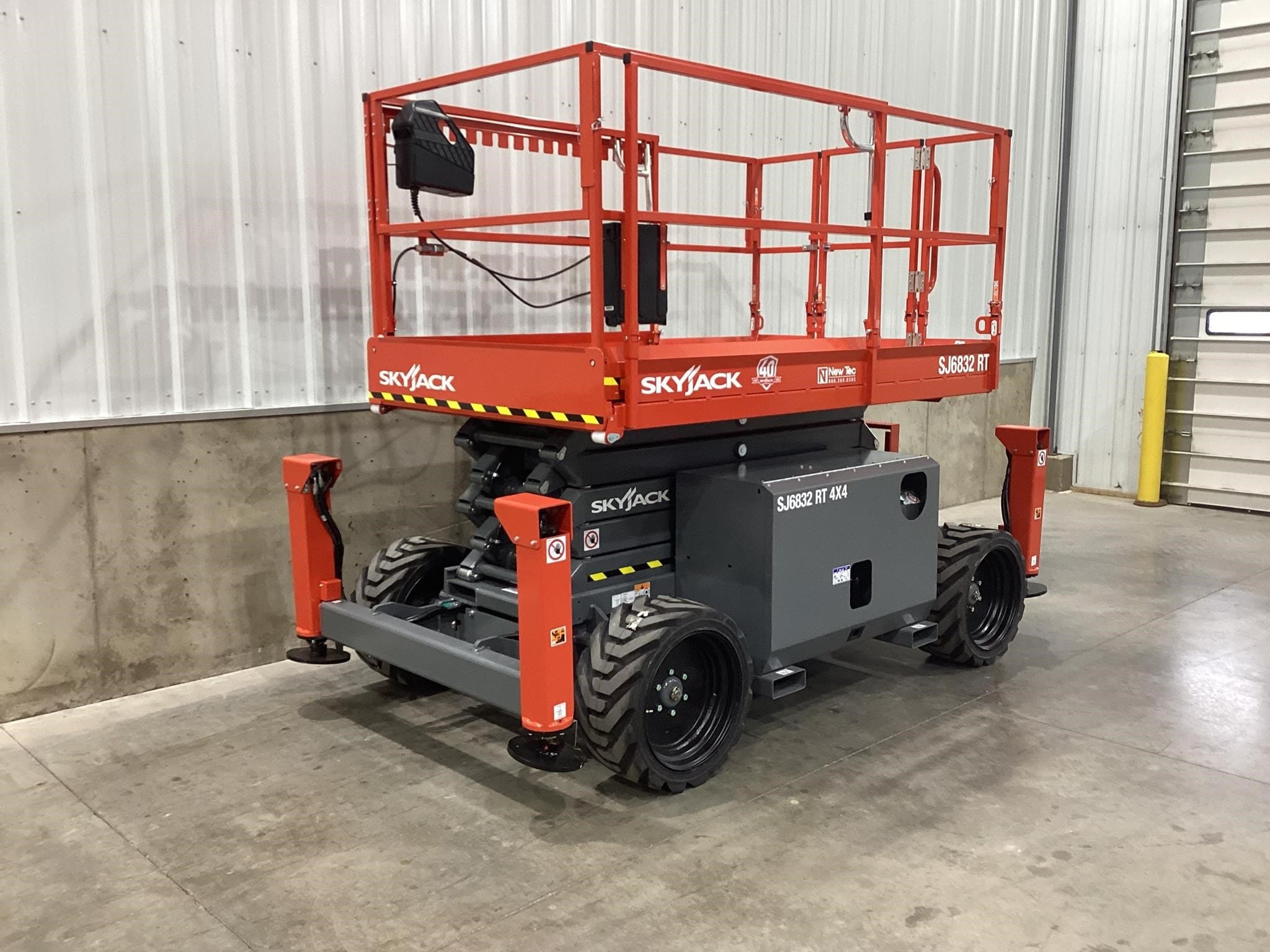 2026 Sky Jack SJ6832RT Image