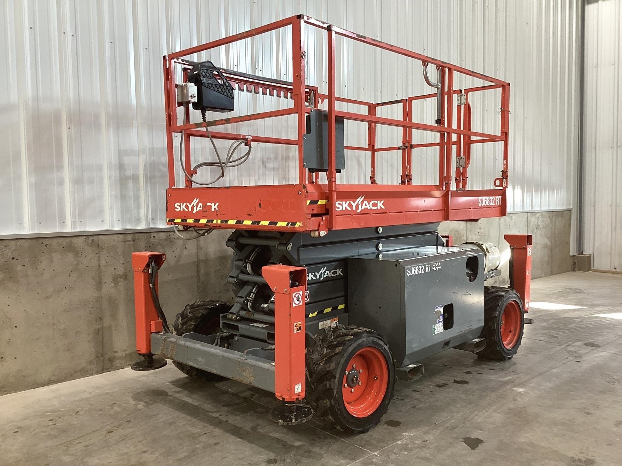 2022 Sky Jack SJ6832RT Equipment Image0