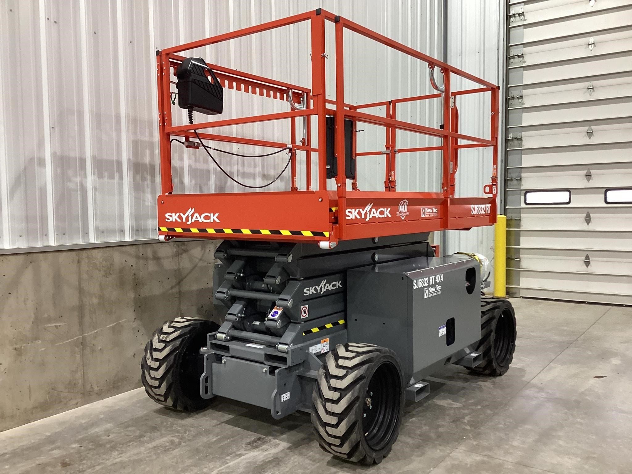 2026 Sky Jack SJ6832RT Image