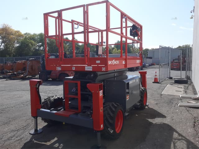 Image of Sky Jack SJ6832RT equipment image 3