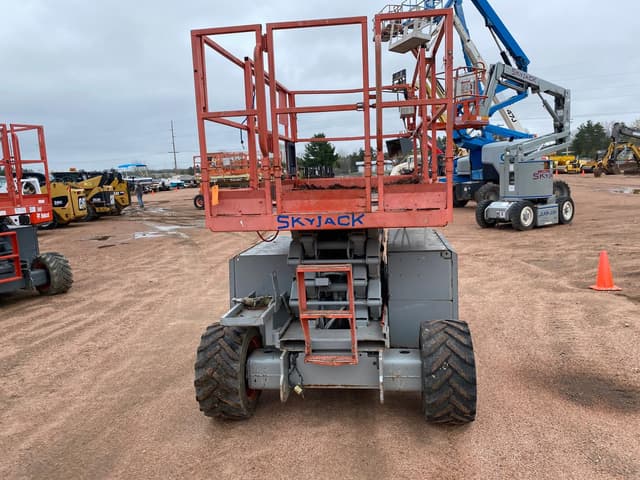 Image of Sky Jack SJ6832RT equipment image 1
