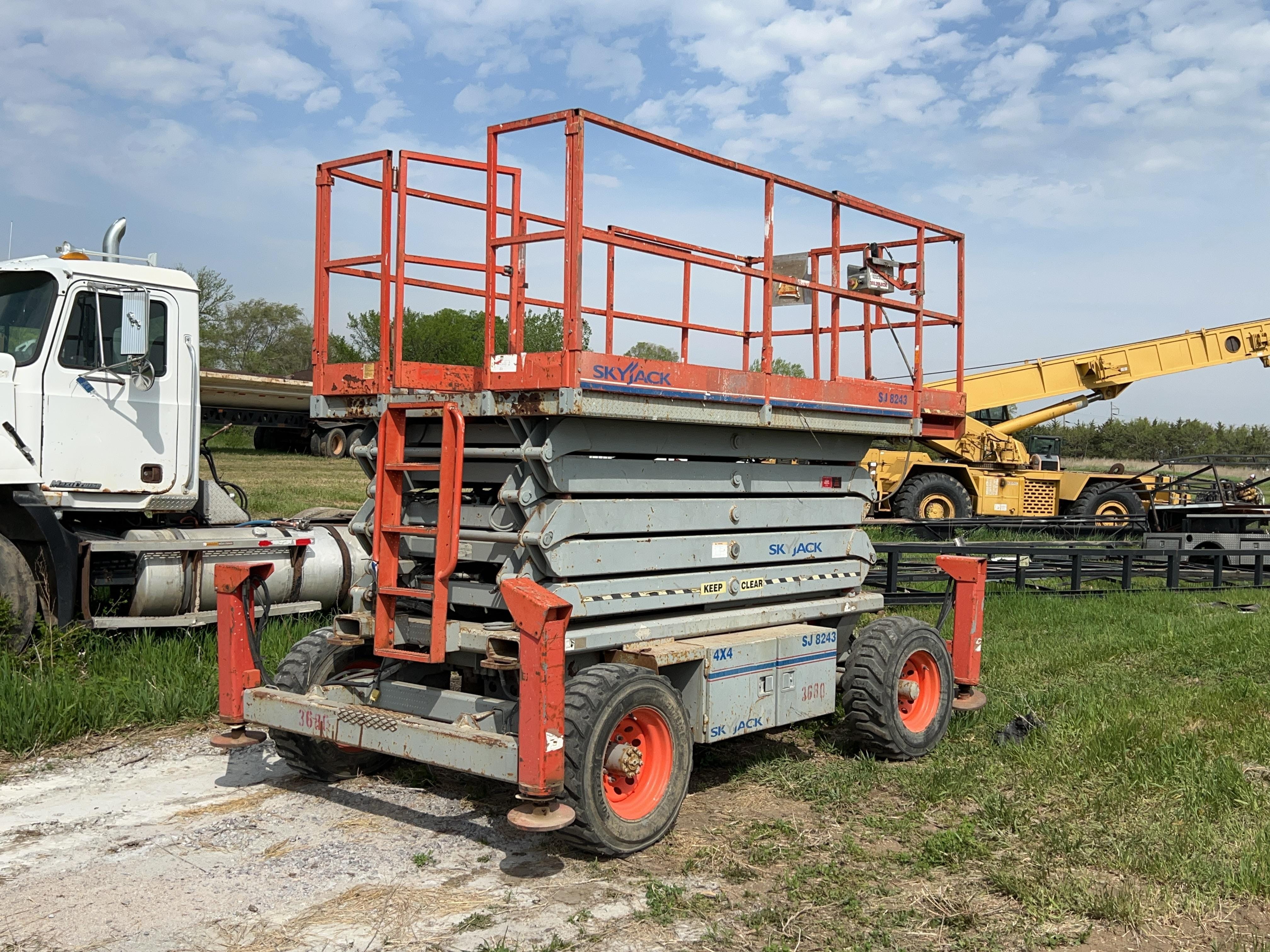 Sky Jack SJ8243 Equipment Image0