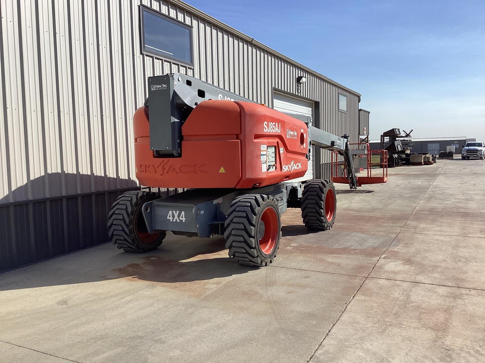 2018 Sky Jack SJ85AJ Equipment Image0