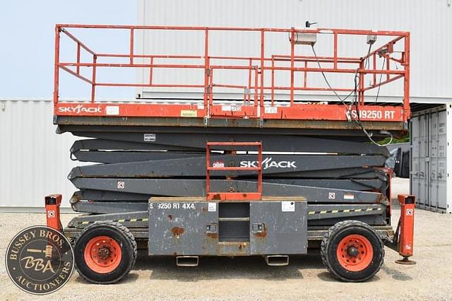 Image of Sky Jack SJ9250RT equipment image 1
