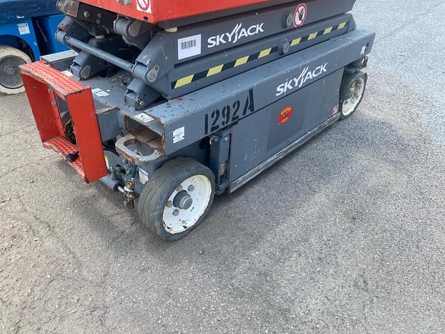 Image of Sky Jack SJIII3215 equipment image 3