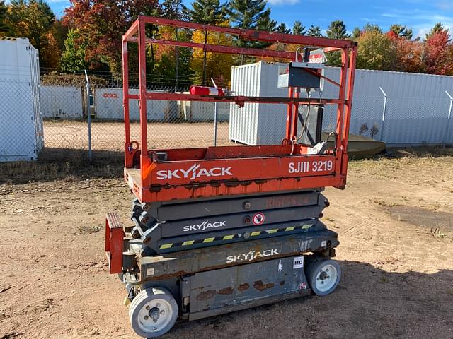 Image of Sky Jack SJIII3219 equipment image 1