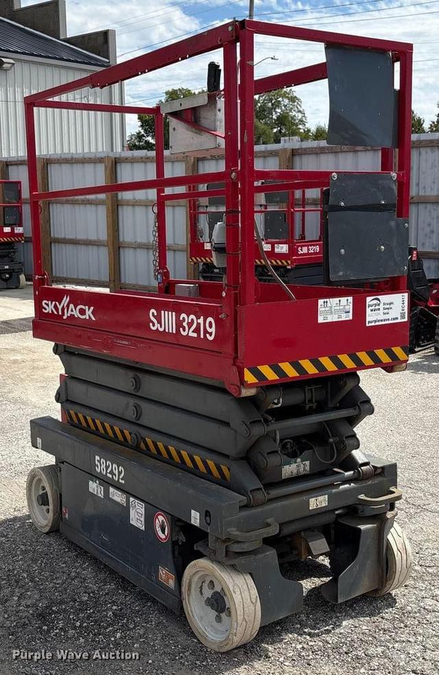 Image of Sky Jack SJIII3219 equipment image 2