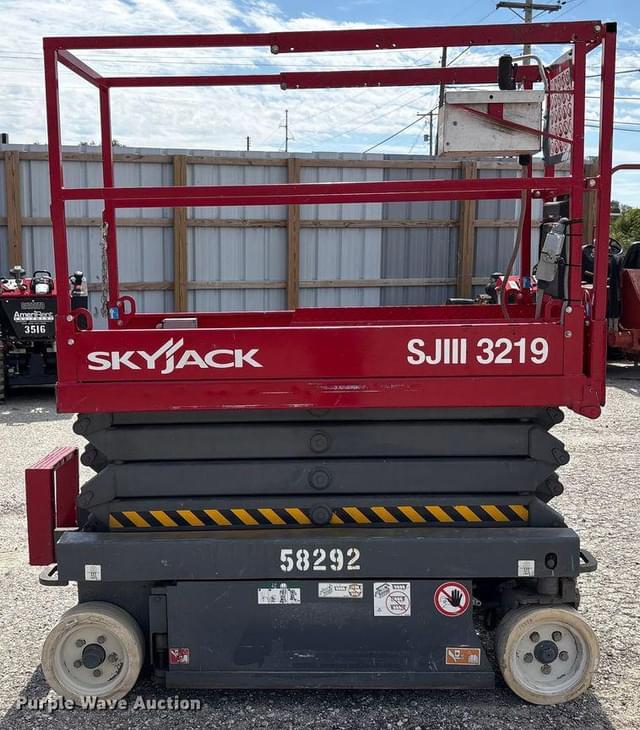 Image of Sky Jack SJIII3219 equipment image 3