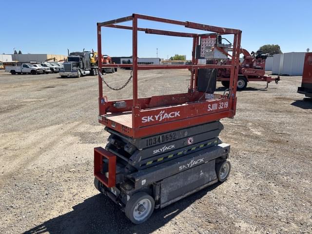 Image of Sky Jack SJIII3219 equipment image 2