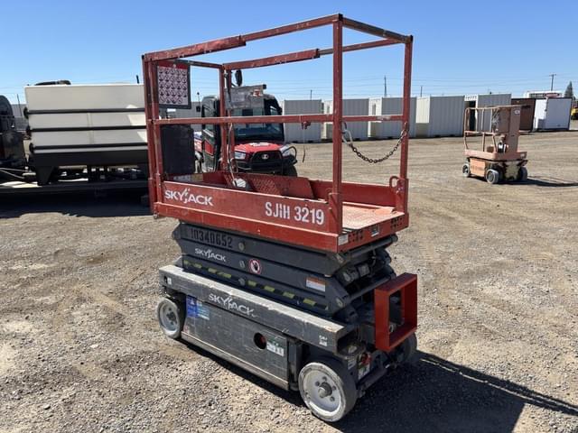 Image of Sky Jack SJIII3219 equipment image 3