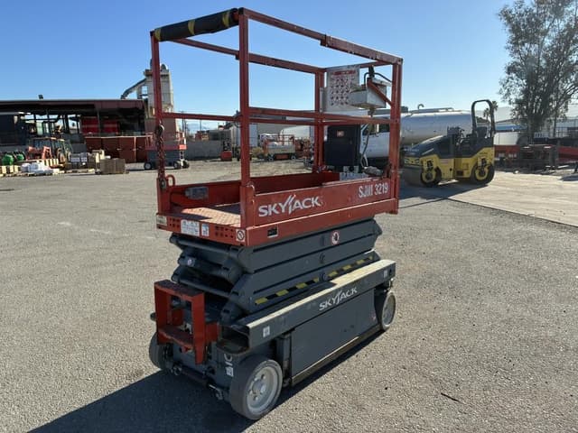 Image of Sky Jack SJIII3219 equipment image 2