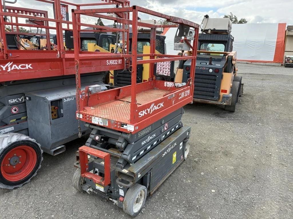 2018 Sky Jack SJIII3219 Equipment Image0