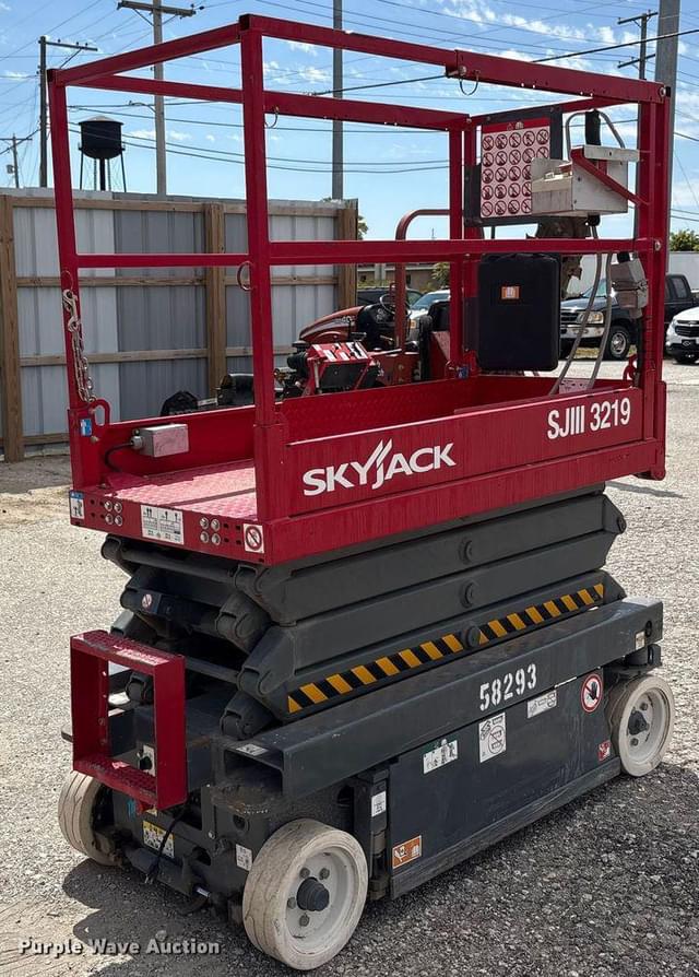 Image of Sky Jack SJIII3219 equipment image 4