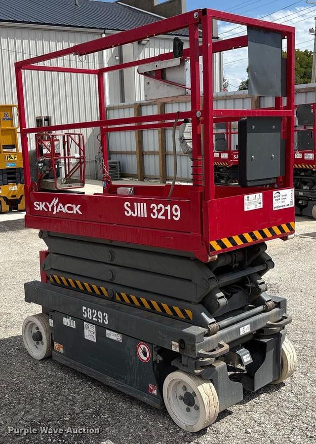 Image of Sky Jack SJIII3219 equipment image 2