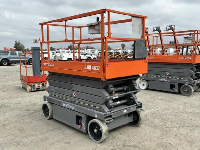 Image of Sky Jack SJIII4632 equipment image 3