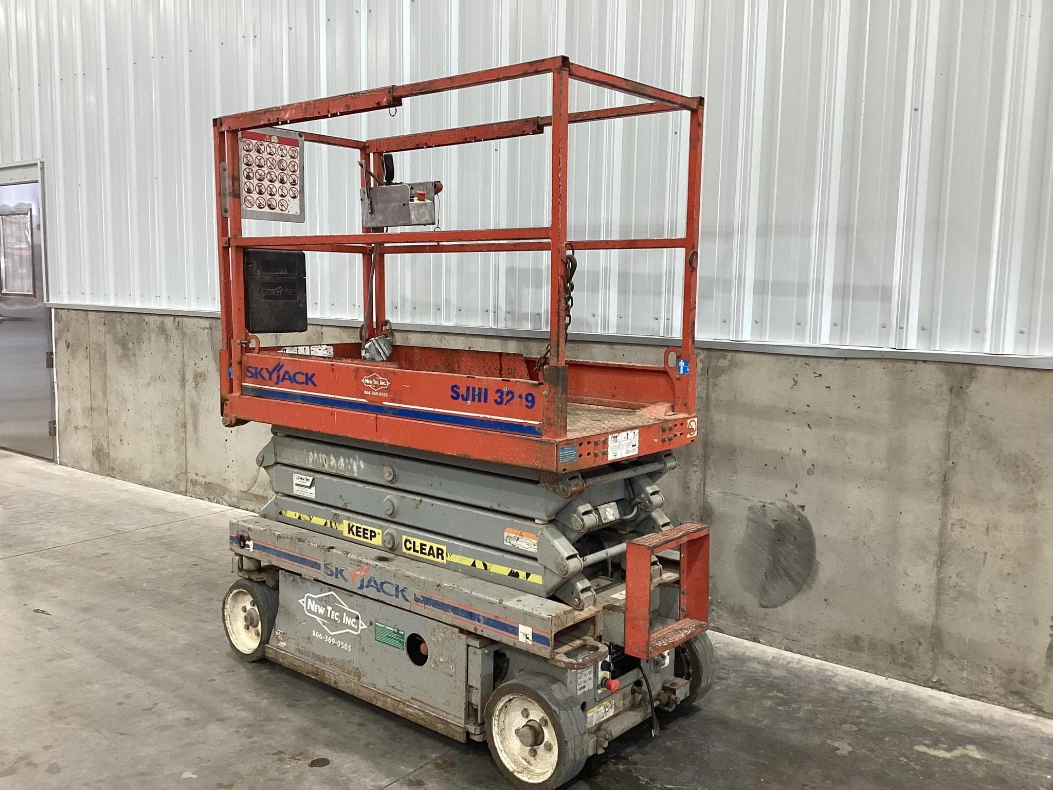 2011 Sky Jack SJIII3219 Equipment Image0